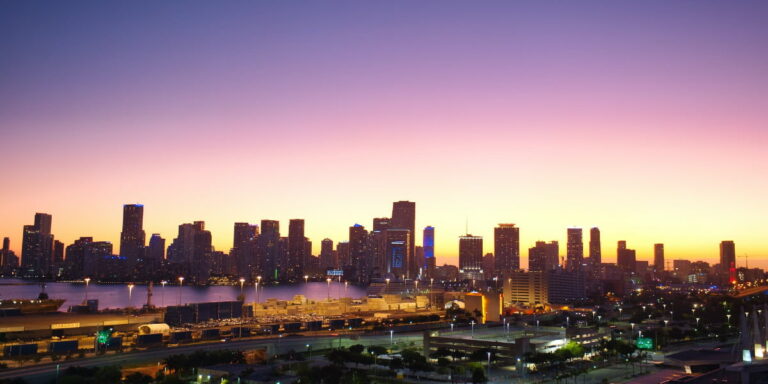 Mercado inmobiliario del Sur de Florida muestra potencial de crecimiento para los compradores.