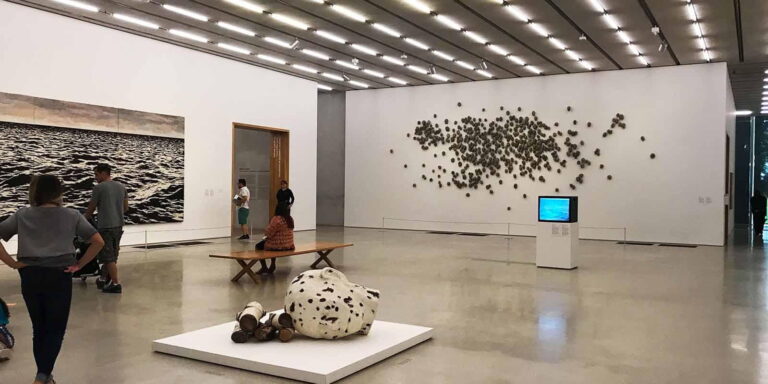 Explorando el Escenario Artístico de Miami ¡una Mezcla Cultural Vibrante!