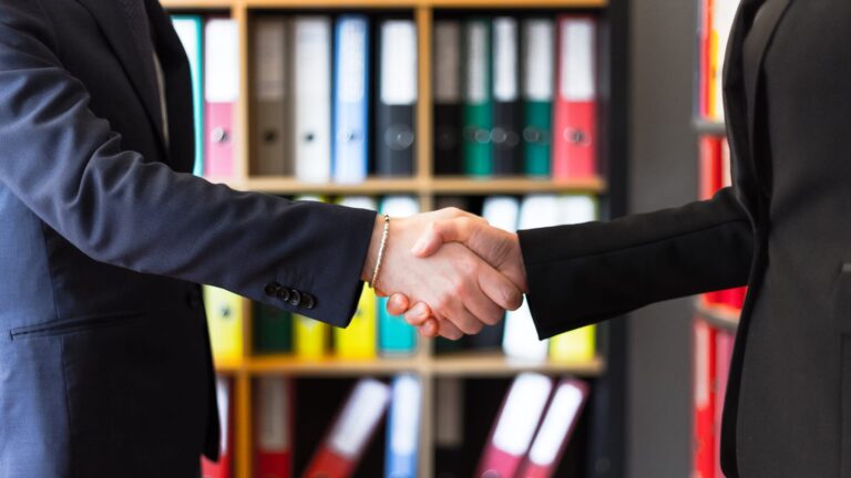 Trato Respetuoso, Negocios Exitosos: claves de liderazgo en Bienes Raíces.